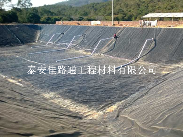 防滲土工膜施工：精準(zhǔn)對(duì)接環(huán)境需求，共筑綠色屏障